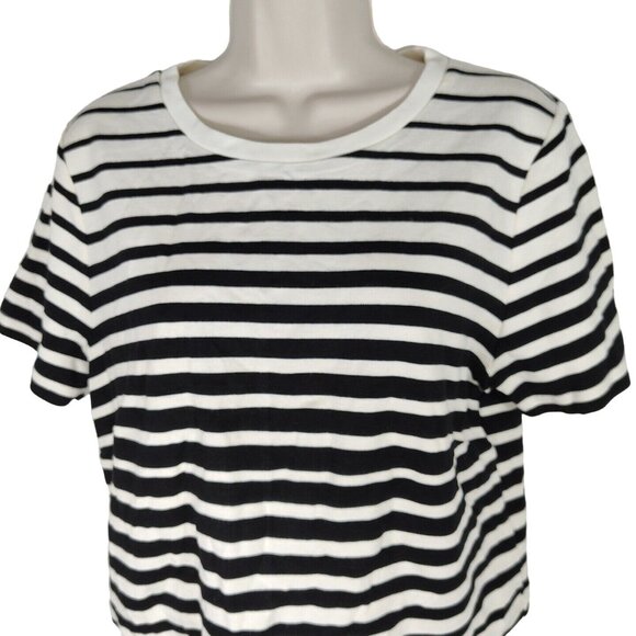 Forever 21+ Crop Knit Top Crew Neck Size 1X Cream Black Stripe Short Sleeve NEW - Picture 2 of 6